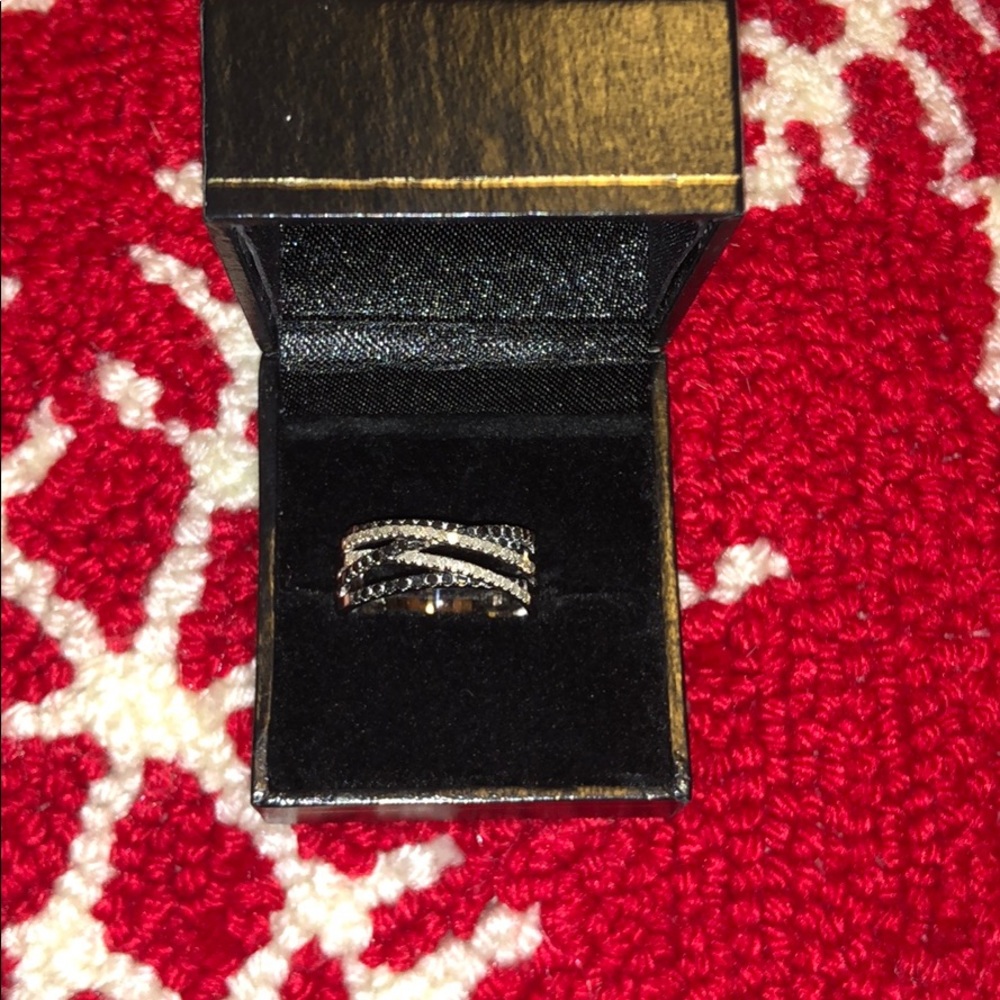 Black & White Diamond Ring Size 8, 10K White Gold